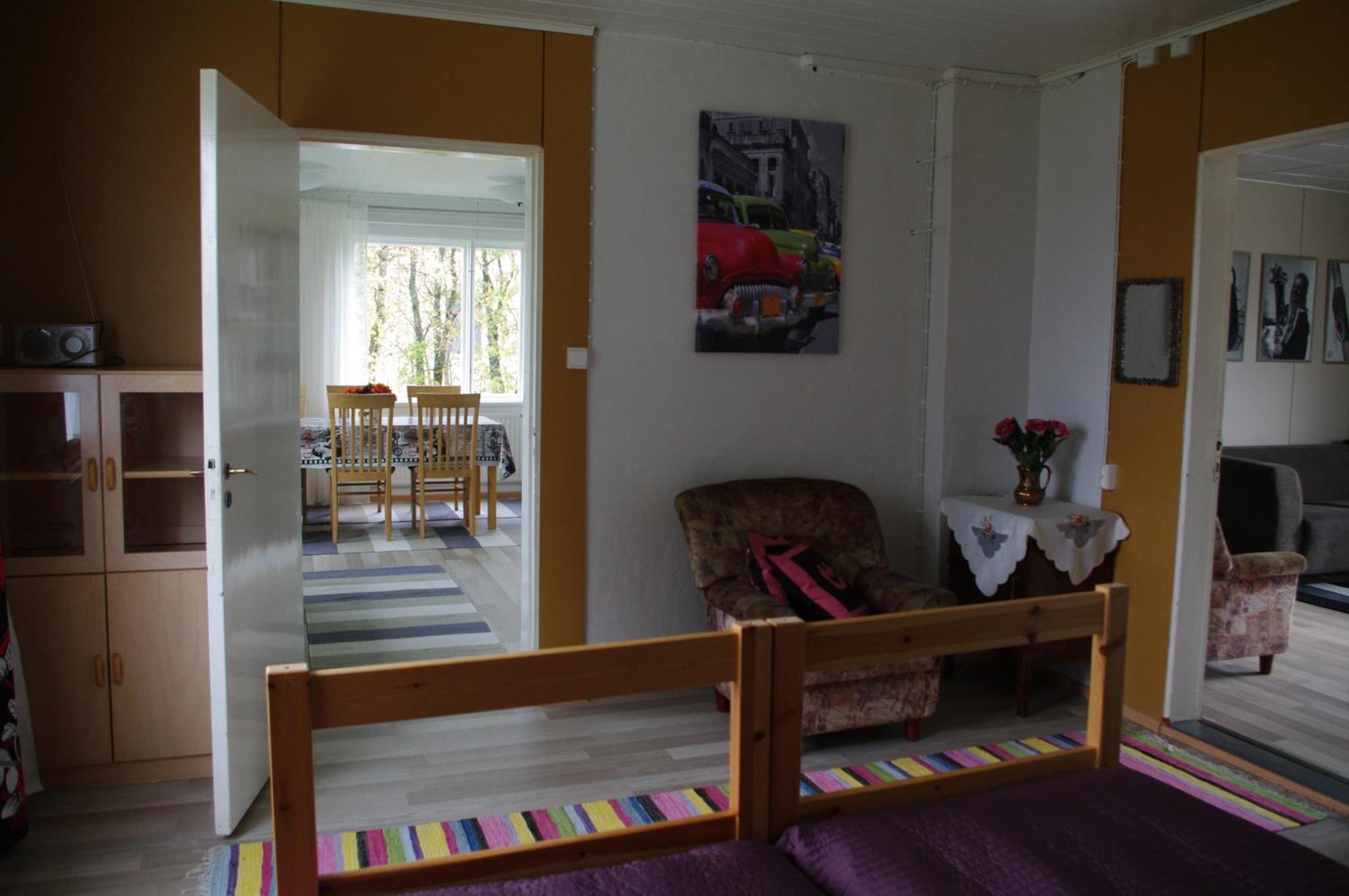 Aneen Loma Vacation And Cottages Posio Room photo